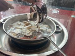 -老石黑山羊毛驴肉火锅(金凯广场店)