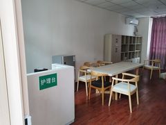 -上海市奉贤区奉城镇敬老院(洪天奉城分院)