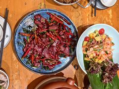 -老滇山寨•云南特色菜•地方菜•民族风情歌舞表演(金碧店)