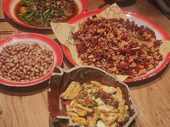 -泥糊破店小酒馆·团建聚餐(南京西路店)