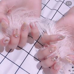 -悦指间美甲美睫