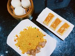 流沙包-高第街56号港式餐厅·精选(世茂广场宽厚里大明湖店)