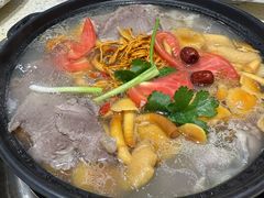 -九寨沟特色牦牛肉汤锅