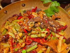 干锅牛杂-楼兰新疆主题餐厅(悠方店)