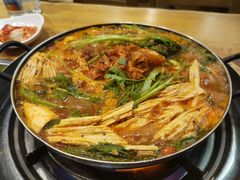-喇喇排骨火锅·传统韩式脊骨汤(望京西园总店)