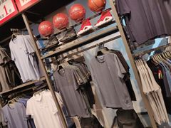 -王府井奥莱临潼小镇(临潼店)