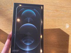 -Apple零售店(华贸购物中心店)