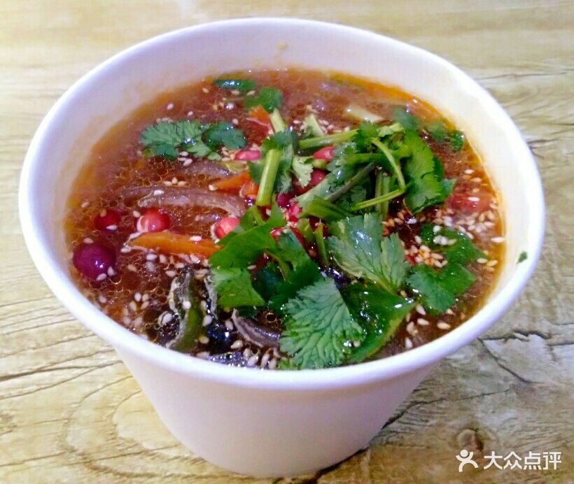 勾魂酸辣粉三鲜粉图片