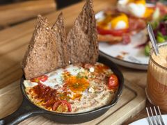 -Common Table · Brunch & Coffee