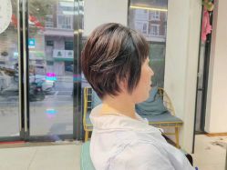 -东方美妍小鹏造型