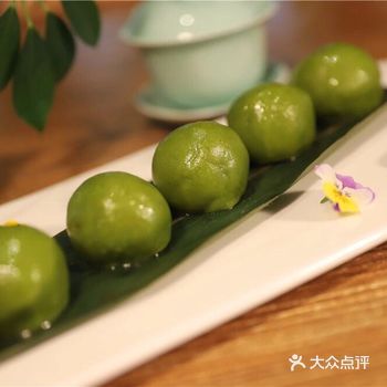 主料：糯米粉500克、澄面100克、砂糖150克、猪