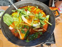 -干老庆贵州留一手烤鱼·地摊火锅(财经大学店)