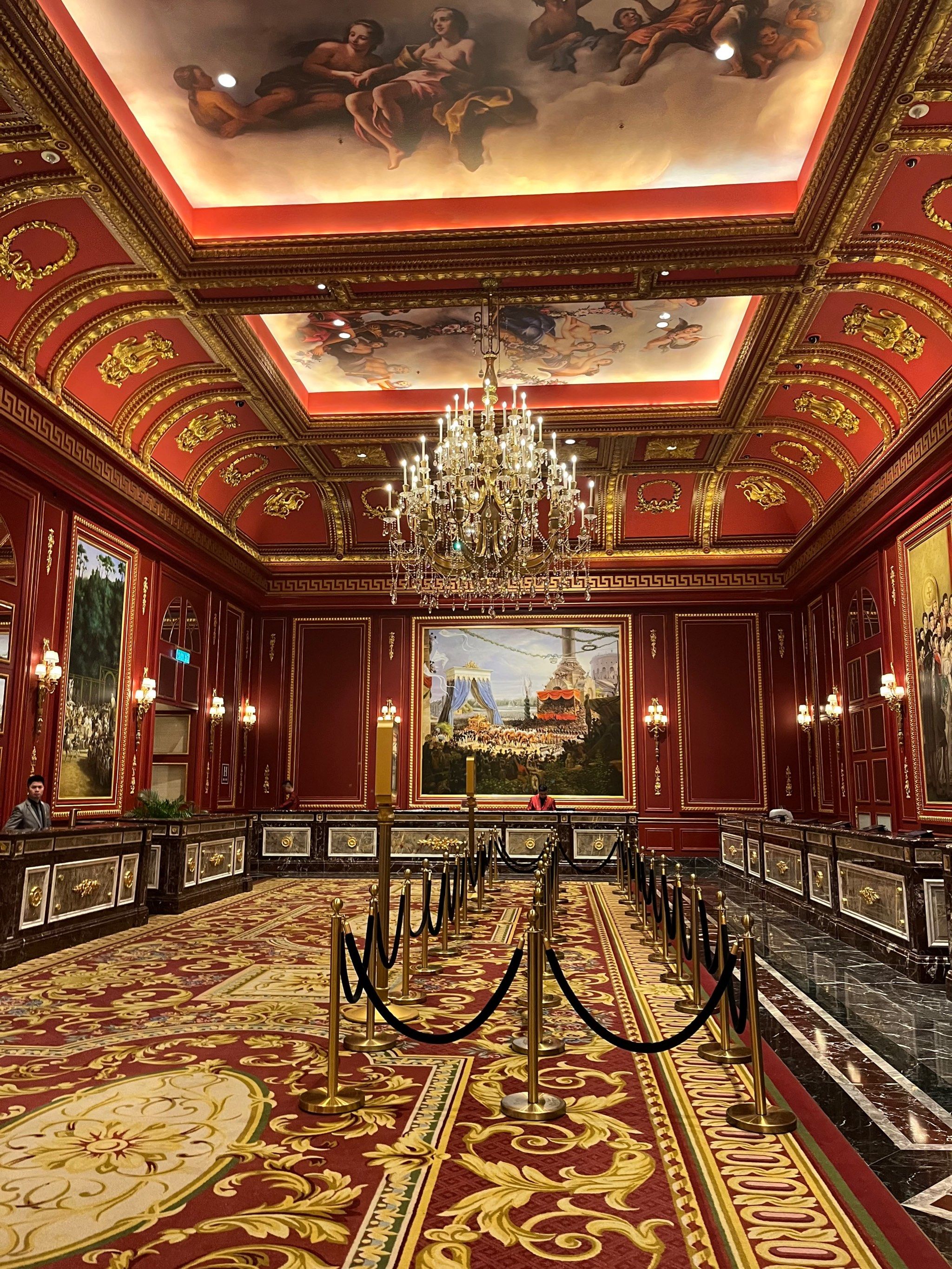 这个酒店大堂富丽堂皇