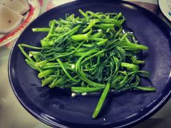 -小辣妹川味海鲜加工店(第一市场椰风巷店)