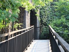 -渝半城经典川粤菜(重庆天地店)