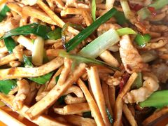 豆腐干肉丝-豆腐脑花