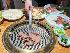 -小花花炭火烤肉·十五年延吉风味(左家庄店)