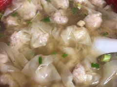 -张阿三馄饨店