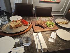 -LESCEDARS Brasserie Bistro香柏树