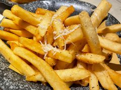 -春树下·树屋花房西餐厅(罍街AS1980店)