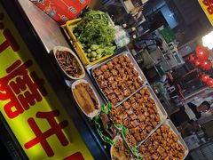 -六合夜市