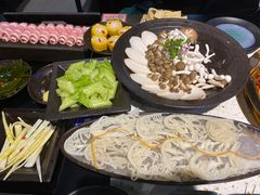 -炙爱鮮貨火锅(中东砂之船店)