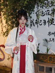 -一揽芳华汉服旗袍体验馆(拙政园店)