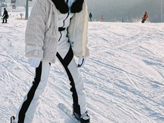 -中旅松花湖滑雪场