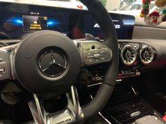 -奔驰上海利星(七宝店)