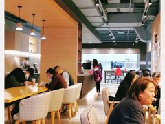 -瑞幸咖啡(外滩SOHO店)