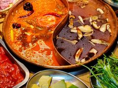 -洱火云南酸菜牛肉火锅(石景山当代商城店)