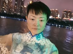 -黄浦江游览十六铺3号码头网红自助餐