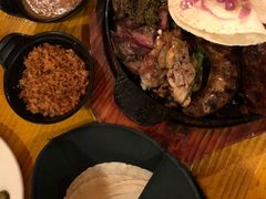 牛仔拼盘-Pistolera Mexican Cantina女枪手墨西哥餐厅(碧云路店)