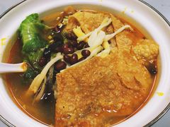 -丽丽三鲜螺蛳粉(田林路店)