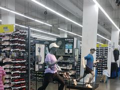-迪卡侬(金龙湖店)