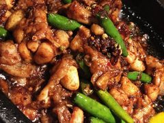 酱爆石锅蛙-绿茶餐厅(王府井永宁门店)