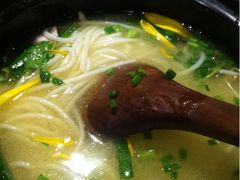 过桥米线-云海肴·汽锅鸡·云南菜(领展购物广场·中关村店)