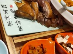 -有红鸡毛店·川菜(建设路店)