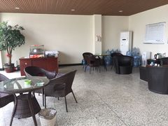 大堂休息区-龙更泉活水馆