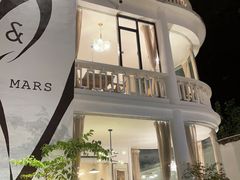 -Mark&Mars Restaurant