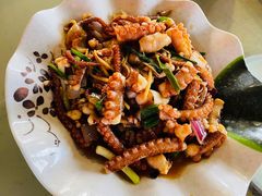 -阿浪海鲜连锁加工店(B栋2排1号火车头店)