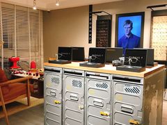 -目艮眼镜SHOWROOM(品牌集合店)