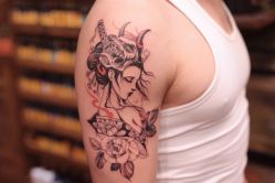 -雲艺刺青·洗纹身