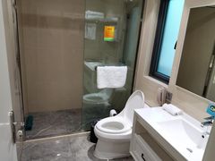 -上海怡沁园度假酒店