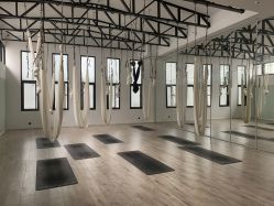 -无界瑜伽普拉提