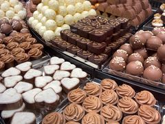 -Laderach 莱德拉(上海环贸iapm店)