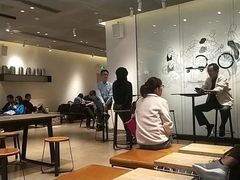 大堂-喜茶(深圳东门1234店)