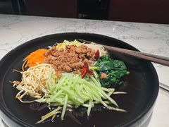 街坊大拌菜-奉天小馆·非遗东北菜(济南万象城店)