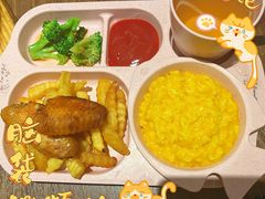 -港丽餐厅(正大店)