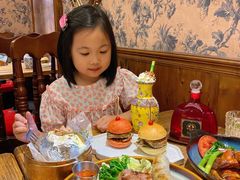 -秘密旅行Bonjour(黑金冠 江南西店)